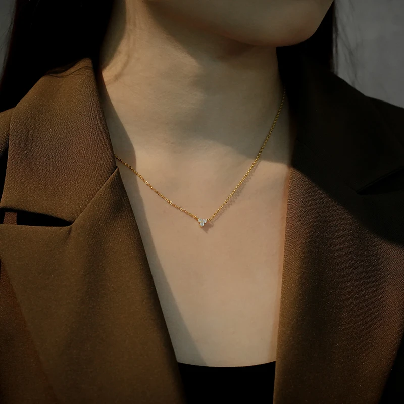 Dainty Wholesale 925 Sterling Silver Fine Jewelry 18K Gold Plated 3 Zircon Stone Triangle Shape Pendant Necklace