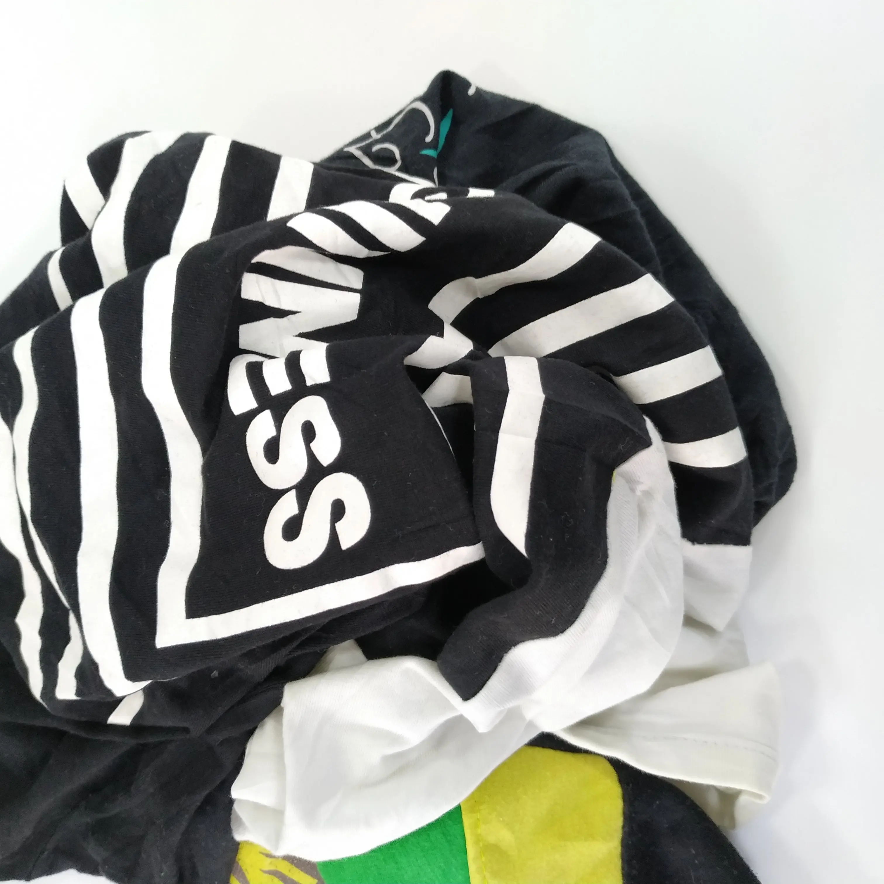 Хит продаж впитывающие влагу промышленные темные цвета смешанные использованные футболки с принтом тряпки магазин хлопковых