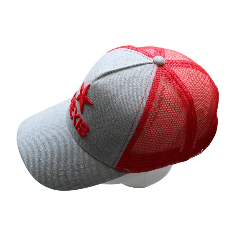 Шляпа с вышивкой