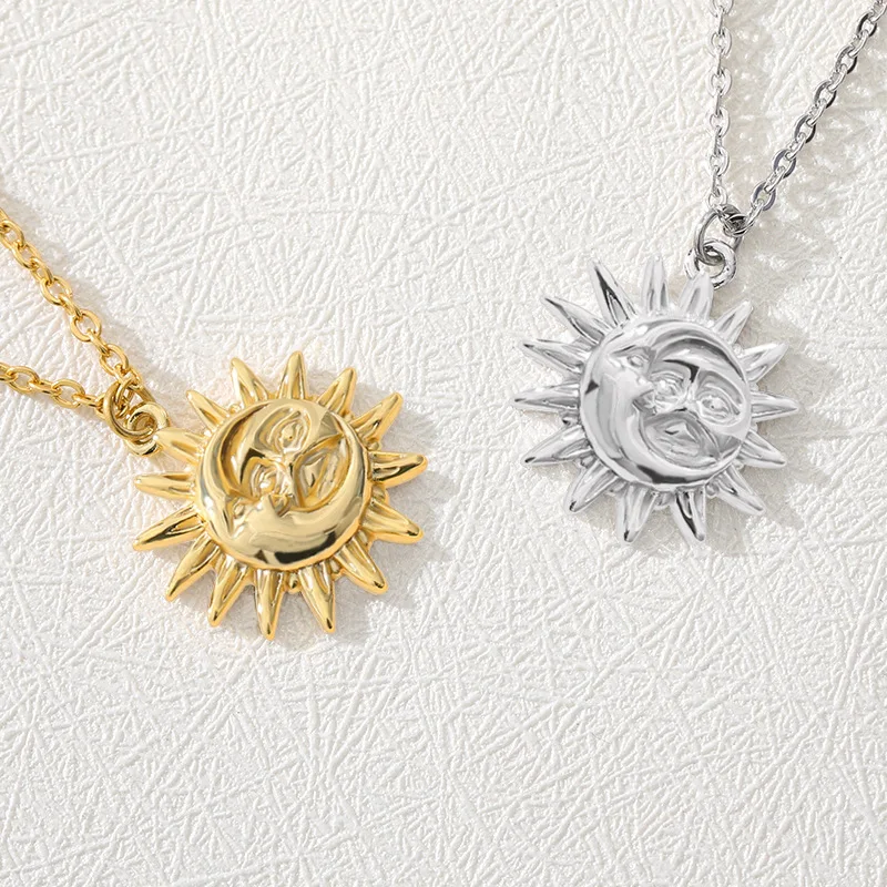 Bohemian Moon and Sun Face Pendant Necklace Golden Minimalist Jewelry Vintage Portrait Coin Collier Collares Friendship Gift