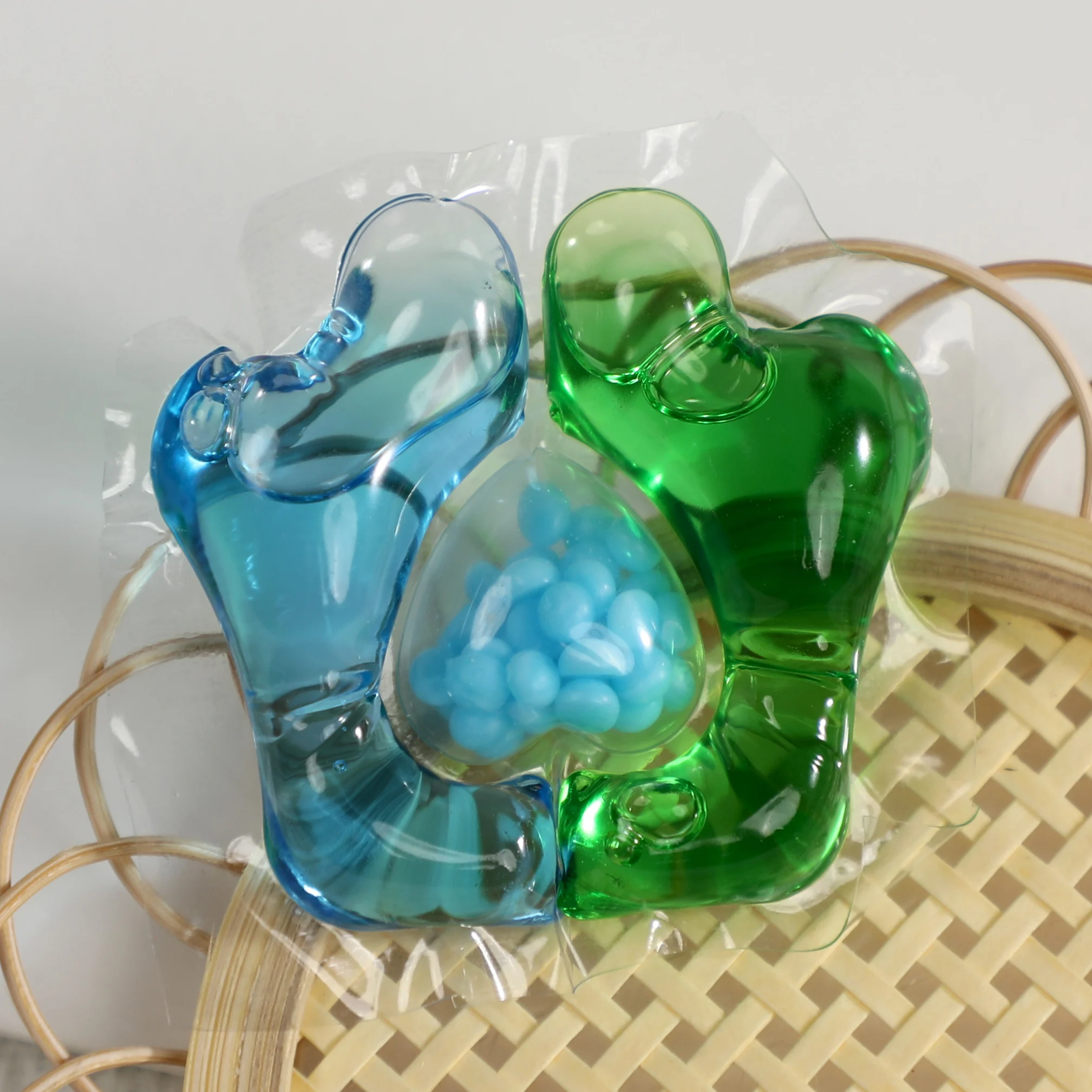IKEDA OBM/OEM 3 in 1 Competitive Price Laundry Pods scent beads washing capsules detergent for Clothes Manufacturer