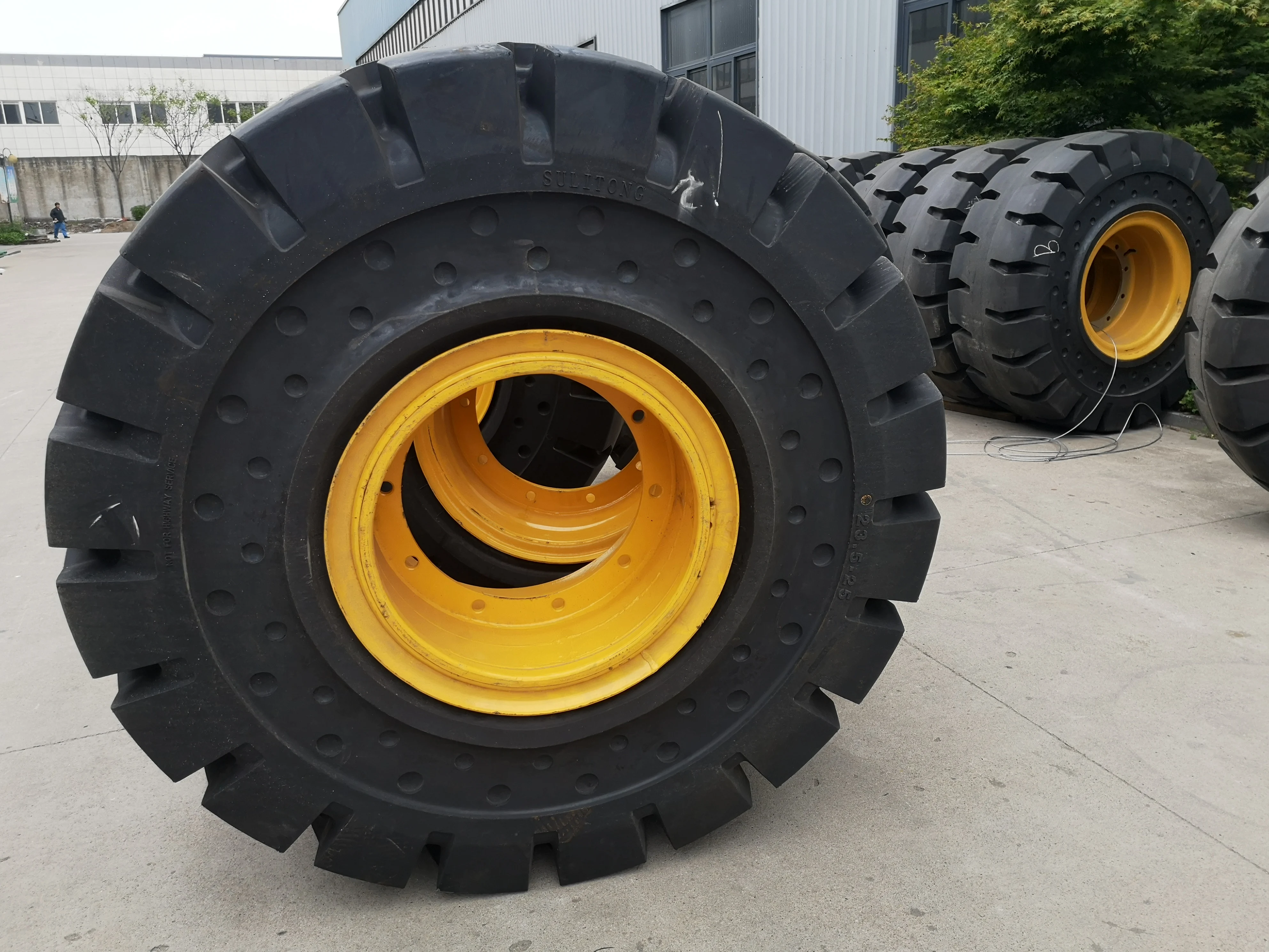 solid tire for skid steer forklift boomlift Scissors lift loader