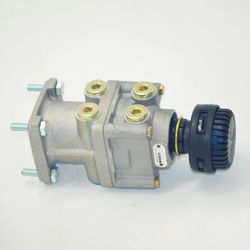 Brake master valve Hot sale universal heavy duty truck parts brake master pump  Brake Hydraulic Master Oil Cylinder