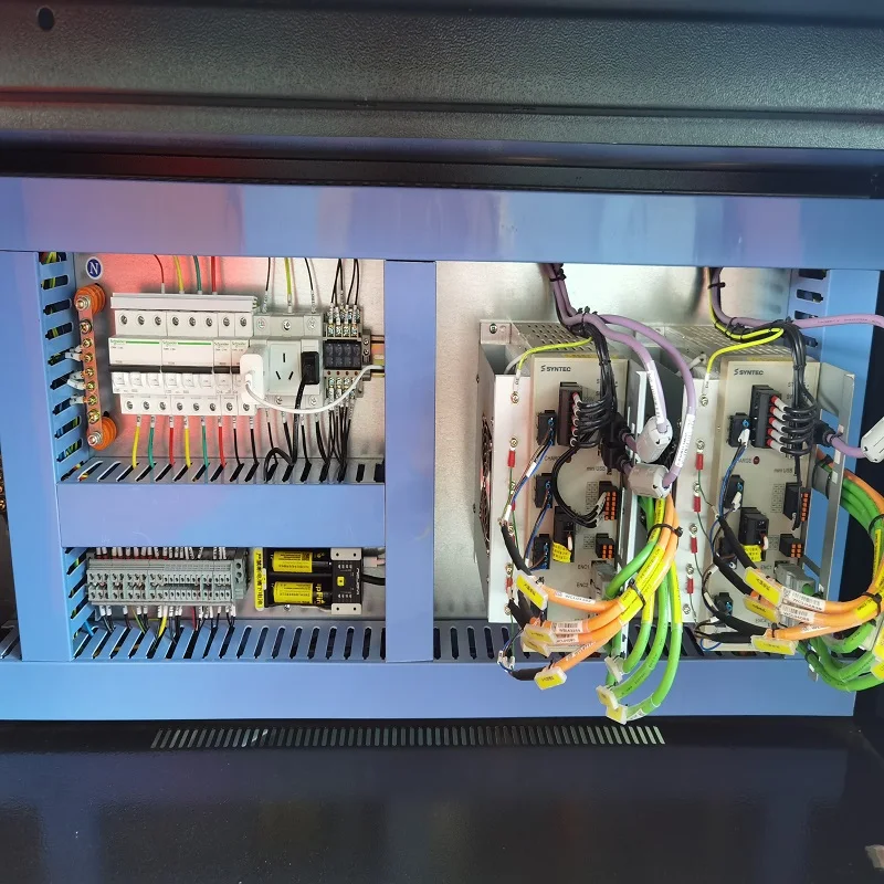 Automated equipment for batch welding studs in sheet metal processing weld stud machine stud welder machine