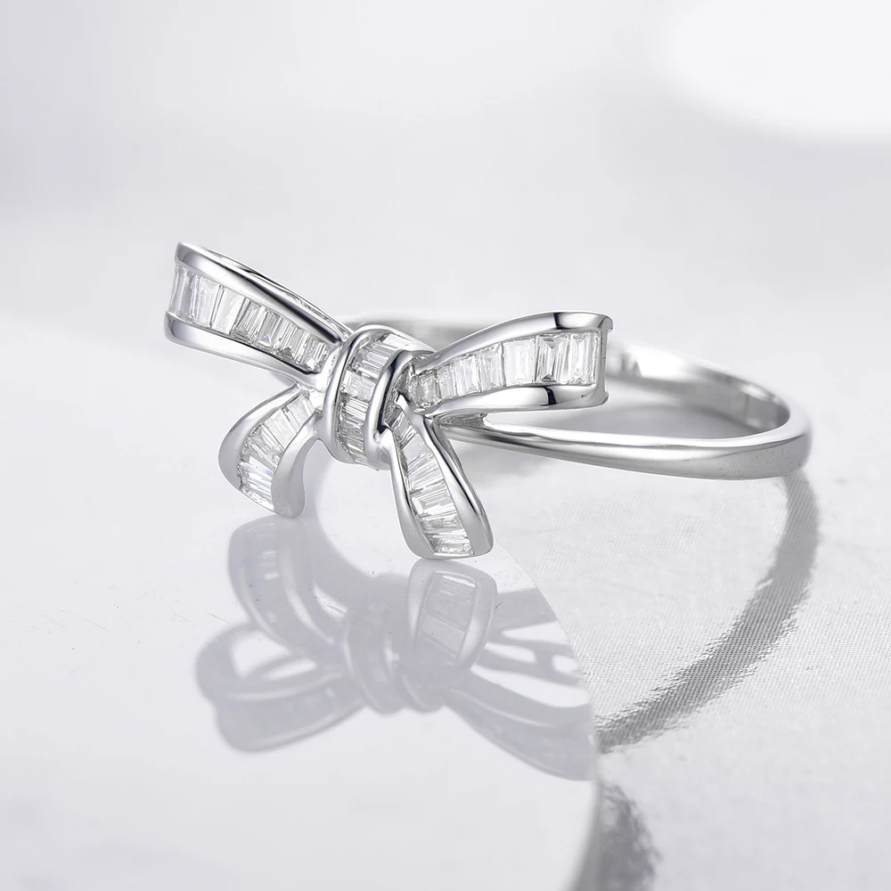 
Sun Star Custom Made 18K Gold Jewelry Ring Bowknot Design Diamond Baguette Cut Engagement Ring For Women 