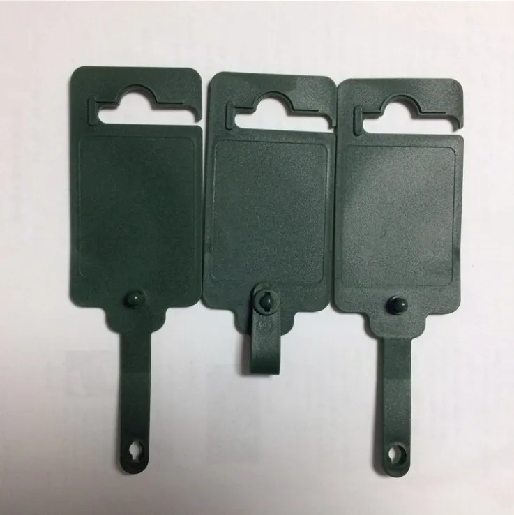 The manufacturer supplies PVC cards custom-made high light plastic custom hole punch hang tag