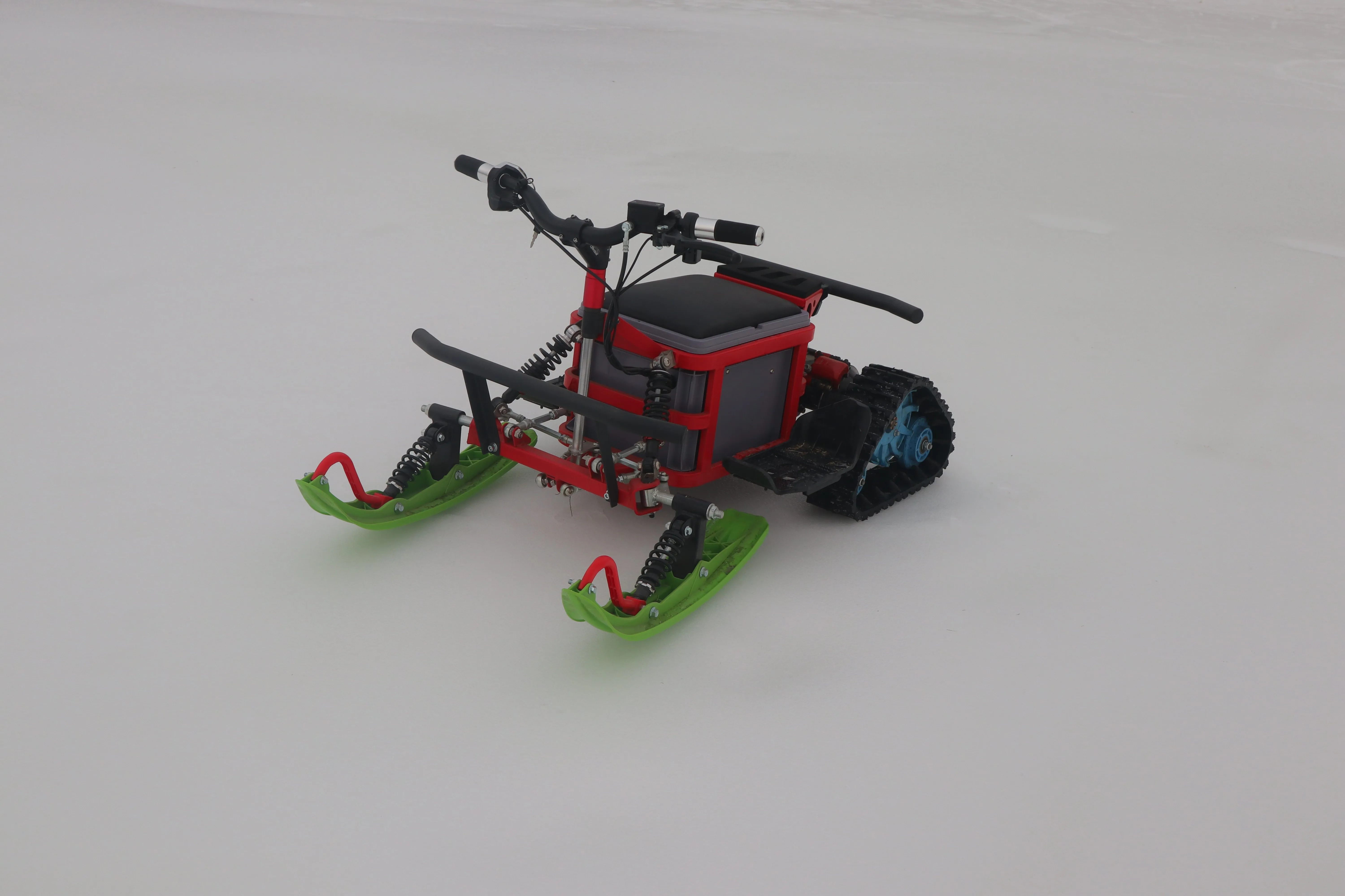 Hot Selling China Adult Four-Wheel Reverse Snowmobiles Mountain Style Electric Motorcycle Sledges with 4 Stroke Engine
