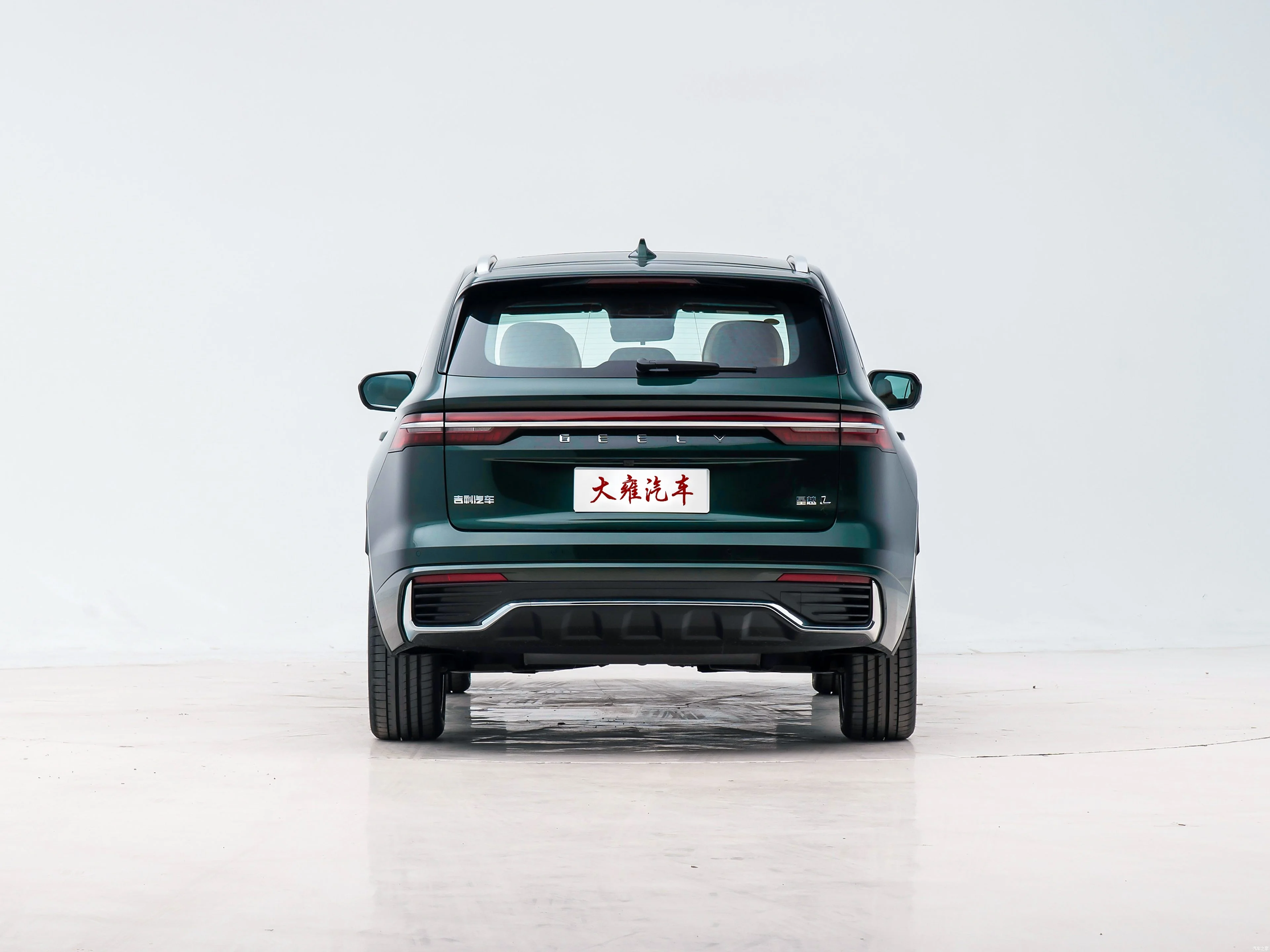 2025 Geely Monjaro SUV Роскошные китайские новые автомобили 2 0 т 238hp бензин MPV с автоматической коробкой передач FWD Рулевое управление