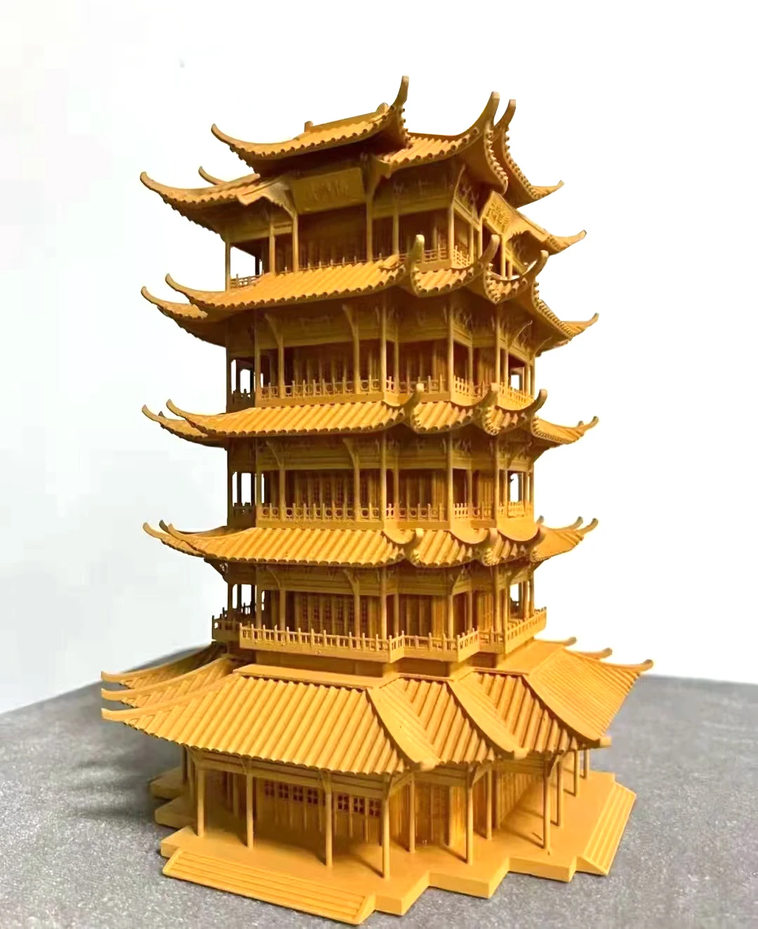 High quality natural resin 3D printing of portraits, toys, cars a variety of prototype design printing services