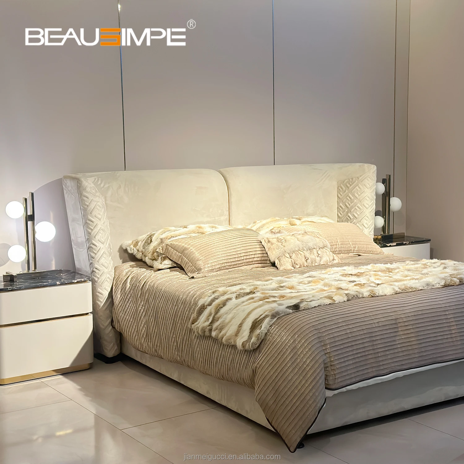 Deluxe Decent new product Design Bed Room Furniture Luxurious King Style Ash Wood Bed Fabric embroidery Crown quilted bed