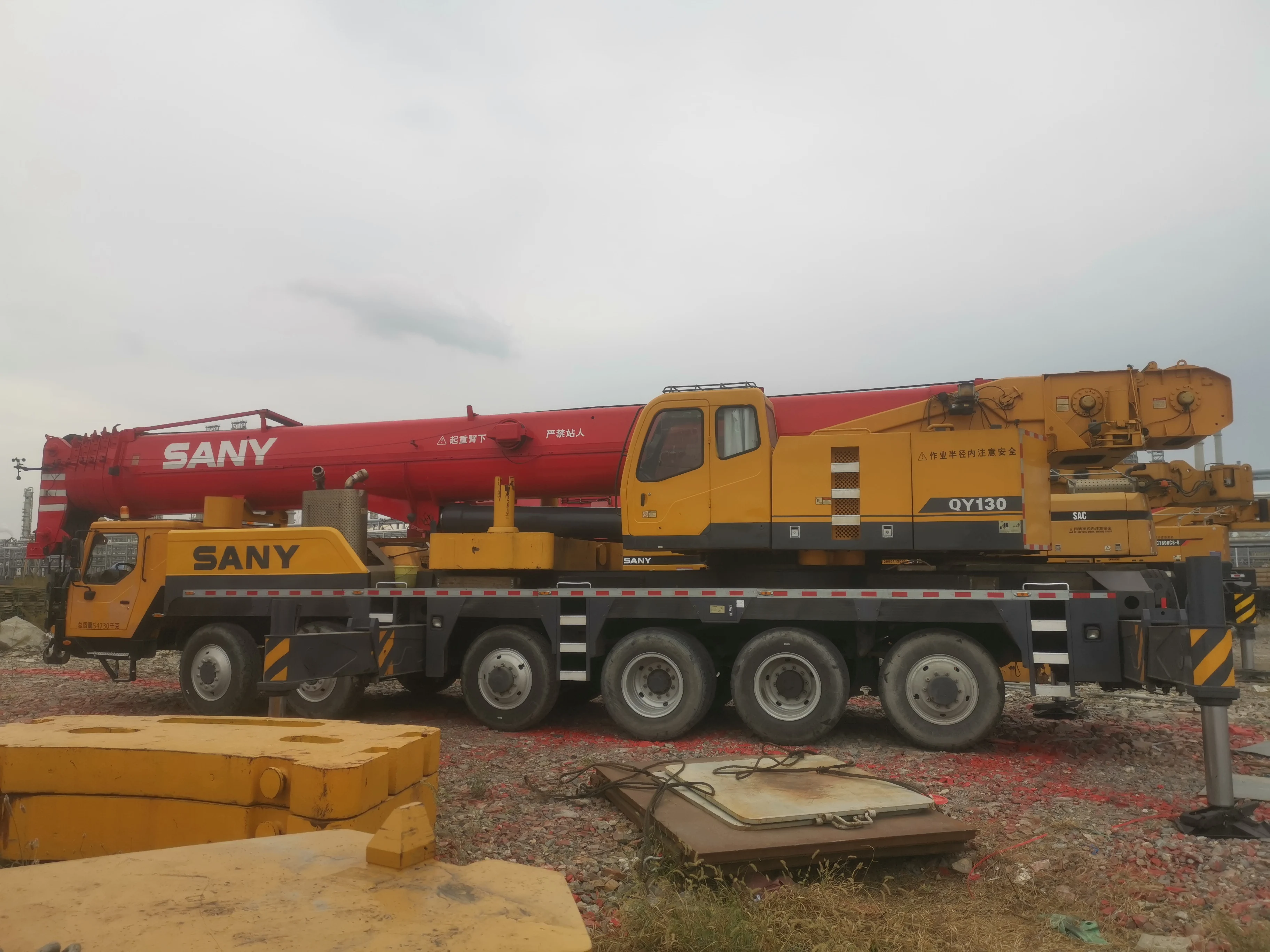 Used Truck Crane Sany QY130 130 Tons Lifting Capacity All Terrain Crane For Sale