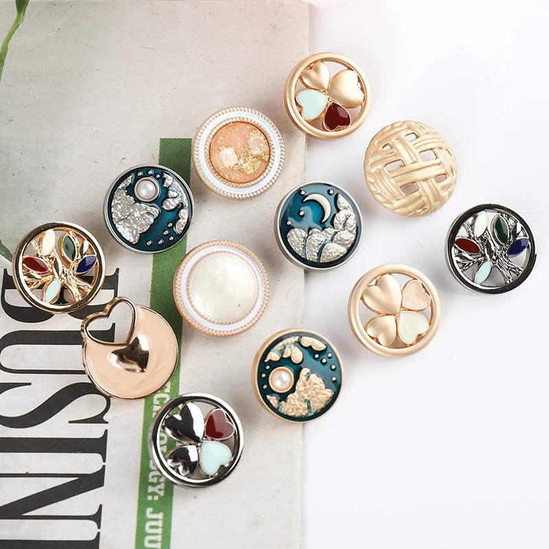 High quality clothes and coat woolen coat trench coat ladies decoration Washable Engraved Buttons