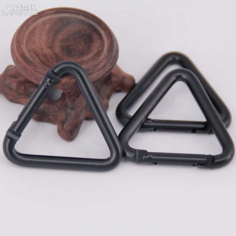 
Baichaoli 5# all black triangle Aluminum alloy carabiner hooks 