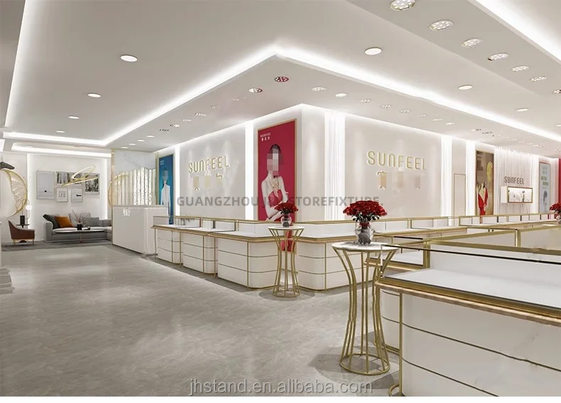 Luxury Jewelry Display Case Neck Model Jewelry and Gold Shop Free 3D Interior Design Earrings Display Stand Professional Design