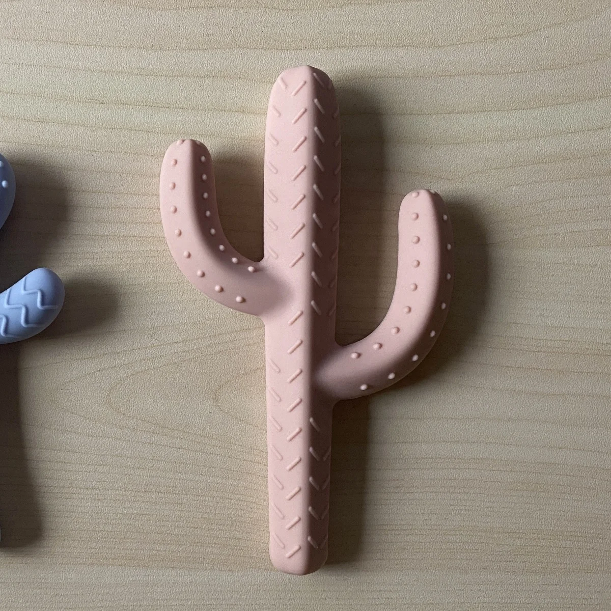 Baby Best Choice Silicone Baby Teether Wholesale Cartoon Toddler Teething Toys Chewing Teether Playing Teether