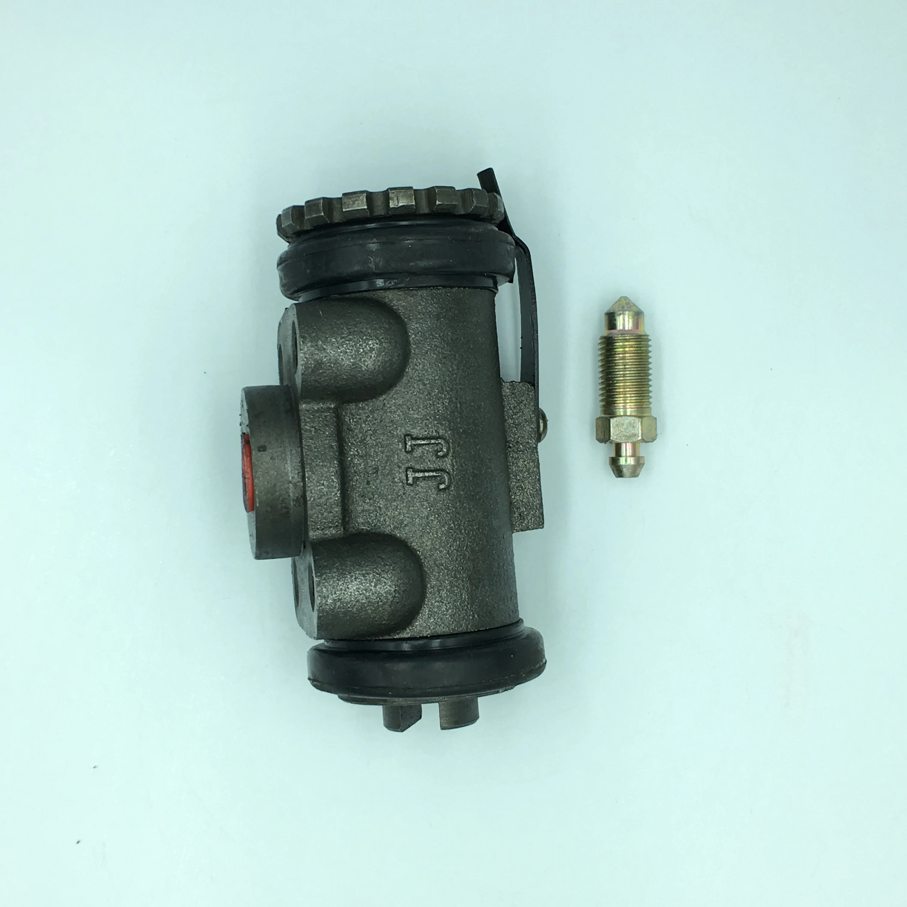 Manufacturer of thermal quality brake pump or wheel brake and wheel brake cylinder NJ1062 rear left top