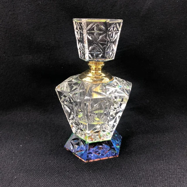 Supply luxury cosmetics bottles of 12ml cheap spray crystal perfume bottle