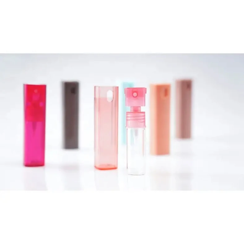 Small travel size 10ml 10 ml empty refillable colorful sprayer plastic perfume spray with glass bottle