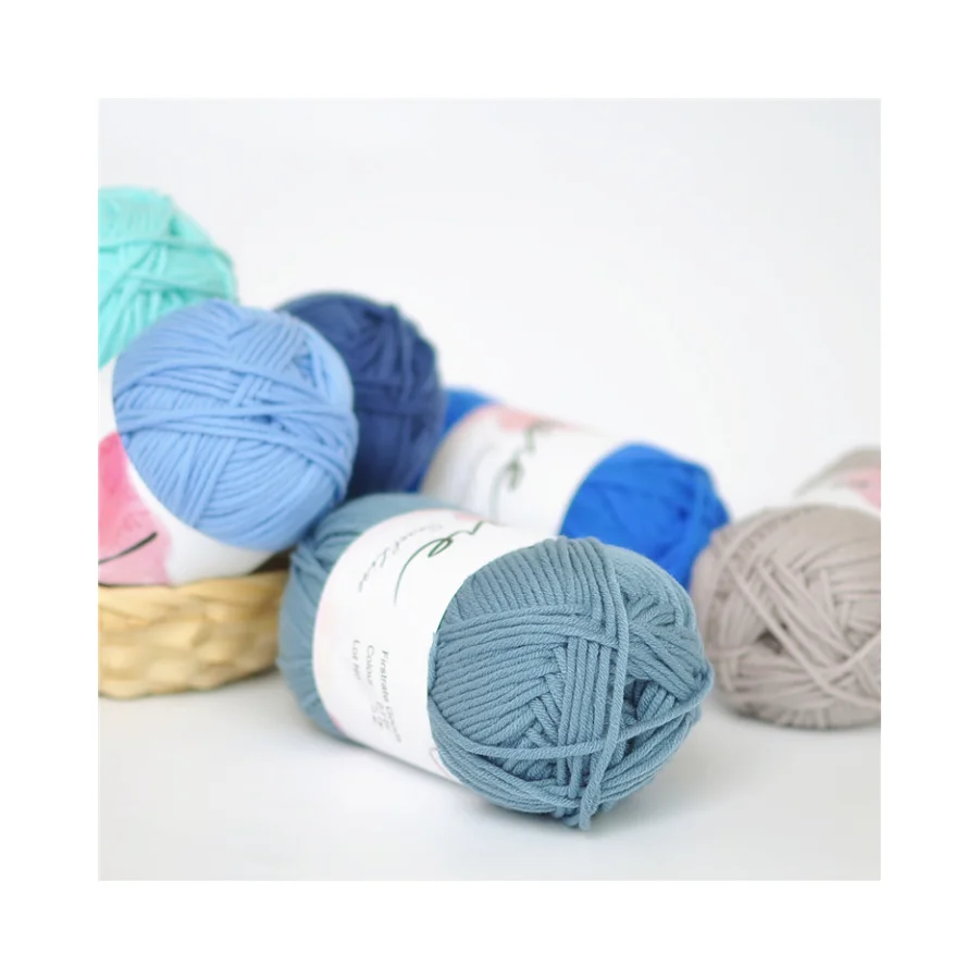 Yarn Crafts Fall and Winter Scarf Hat Clothes with Coarse Wool Yarn