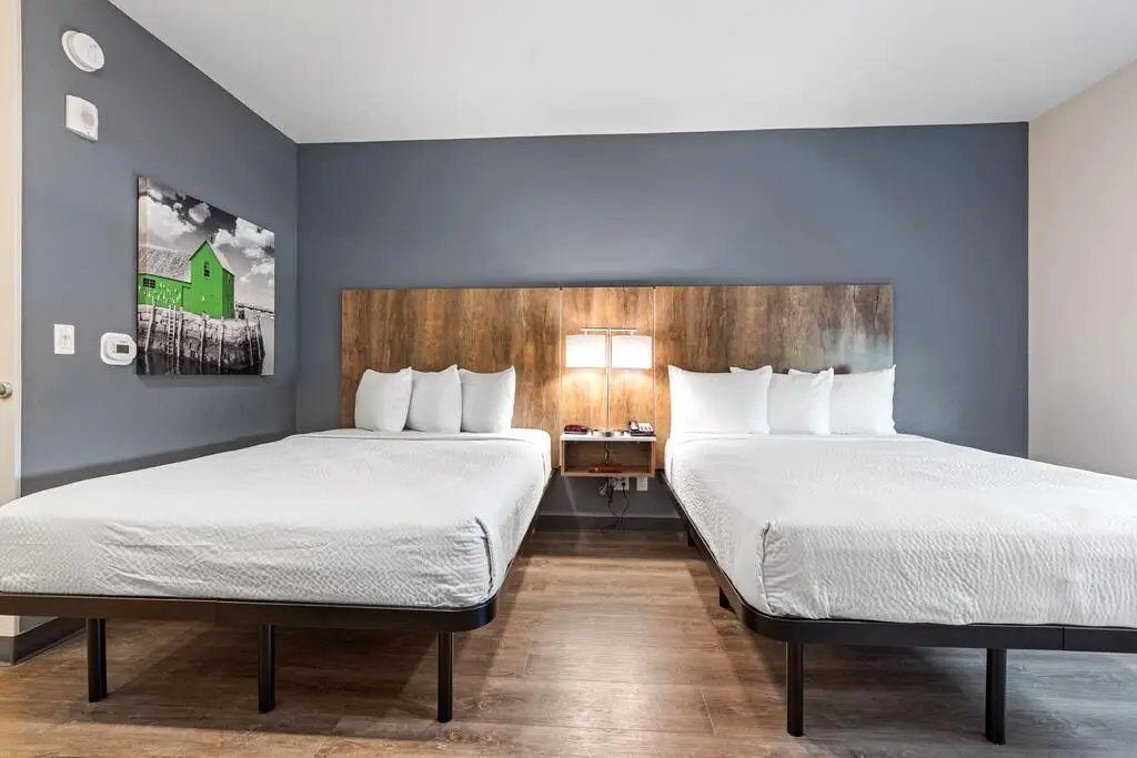 GRT5056 Commercial Hotel Furniture Factory Forsale Modern Bedroom Furniture Set Cheap Customized Wooden Hotel Furniture