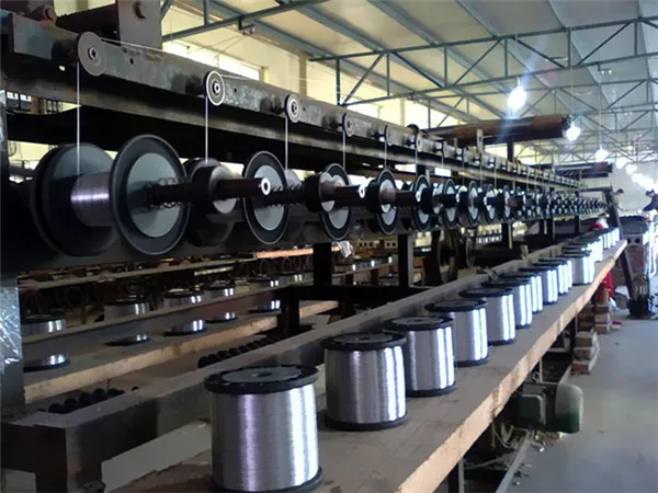 Cheap Price Electric Galvanized Iron Wire 0.55 mm 0.8 mm for Staples Production