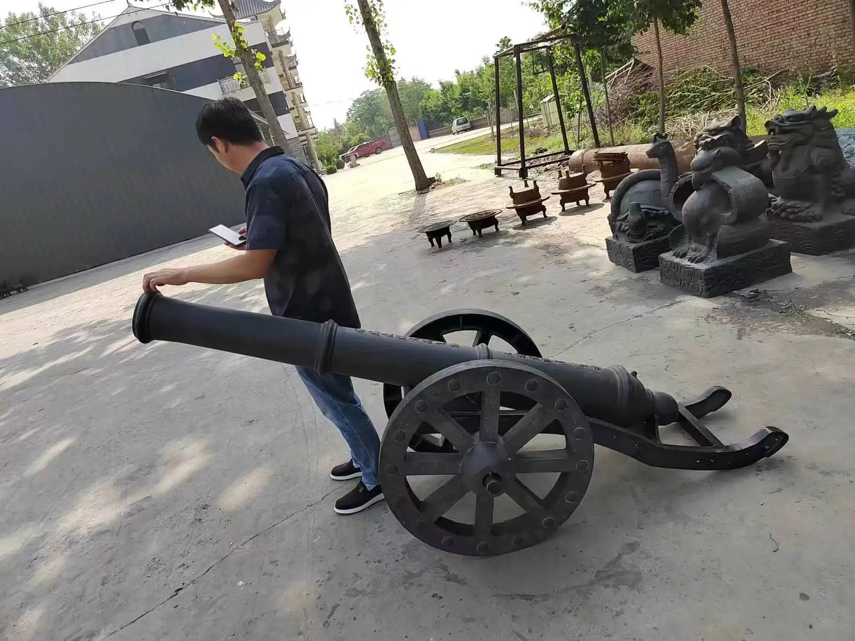 Большая наружная металлическая железная литая мемориальная пушка скульптура для продажи