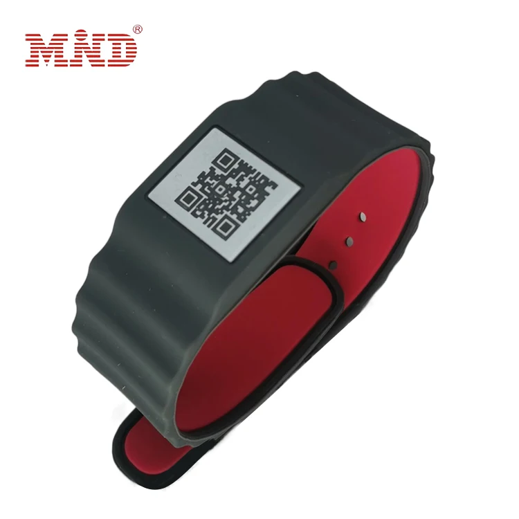 Wholesale Color Customized RFID NFC MIFARE Classic EV1 1K QR Code Wristbands