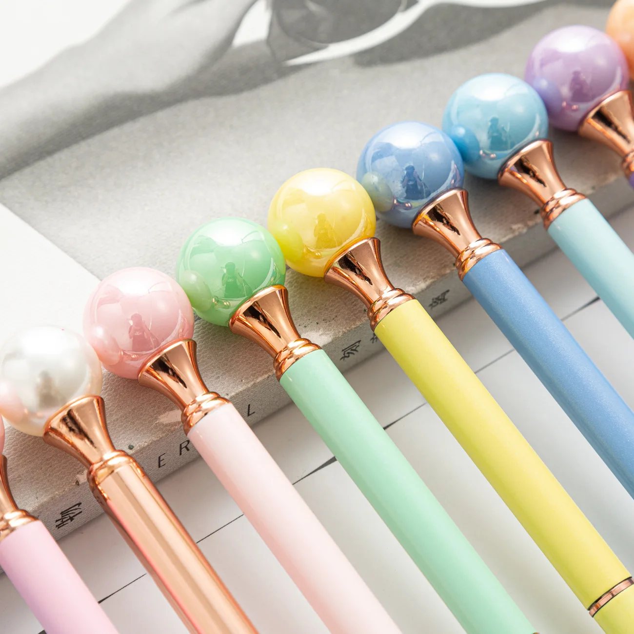 Hot Sell Spinning Pearl Metal Ballpoint Pen Business Gift Pink Pearl Pen Printing Logo Advertising Pen