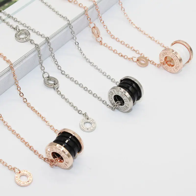 
Japanese and Korean version of wild black and white ceramic necklace men and women fashion hip hop jewelry trend custom gift gif 