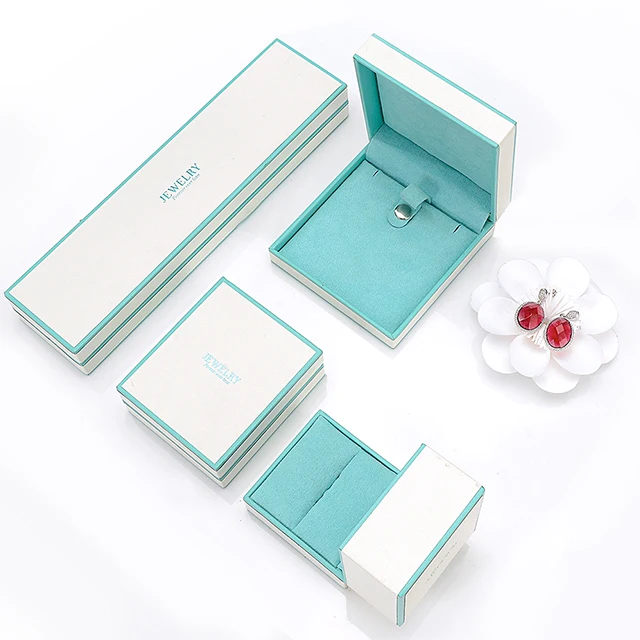 White with green elegant design custom jewelry packaging box with own logo