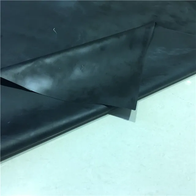 Черный эластичный латексный лист в рулонах