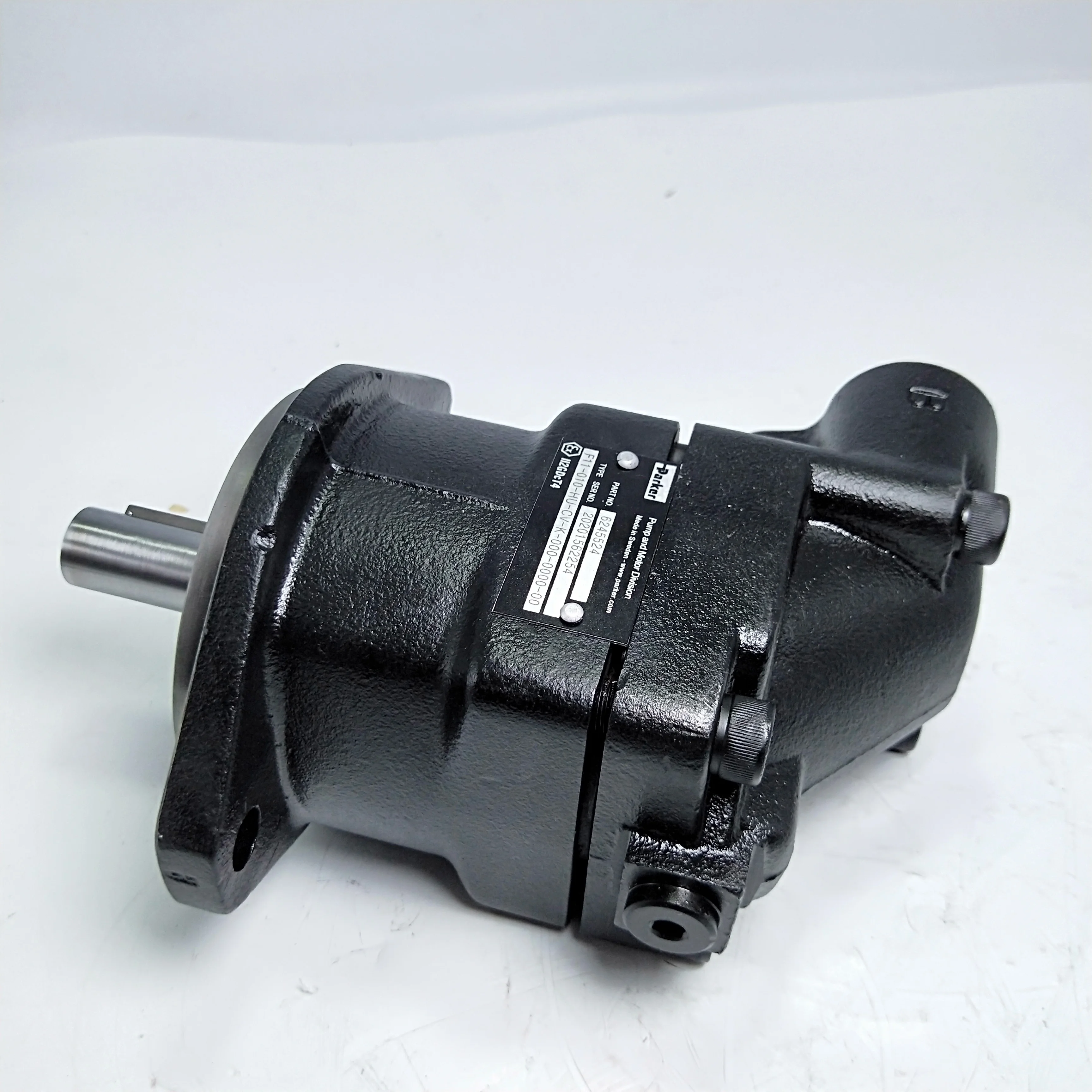 
Parker hydraulic piston pump High speed pump and motor division F12 F11 F11-010 F11-010-MB-CV-K-000-000-0 