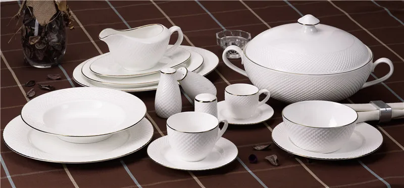 Ceramics Luxury Embossed Porcelain Plate and Bowl Dinnerset New Bone China Tableware Ceramic Dinner Set