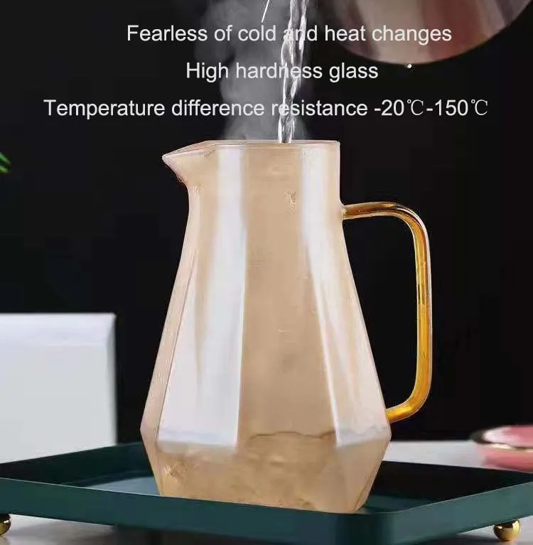 Heat Resistance Glass Water Pitcher With Bamboo Top Cover And Flow Stainless Steel Lid For Kitchen And Party