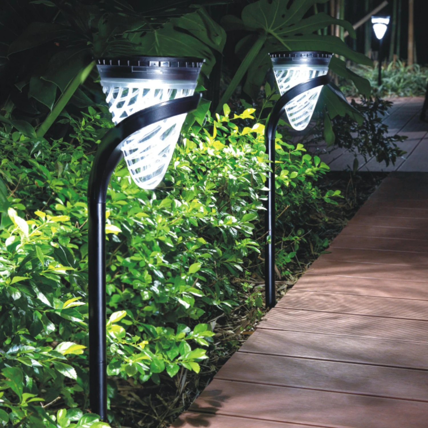 Monocrystalline Silicon Solar Garden Lawn Lamp White Led Panel Pathway Light For Area Lighting