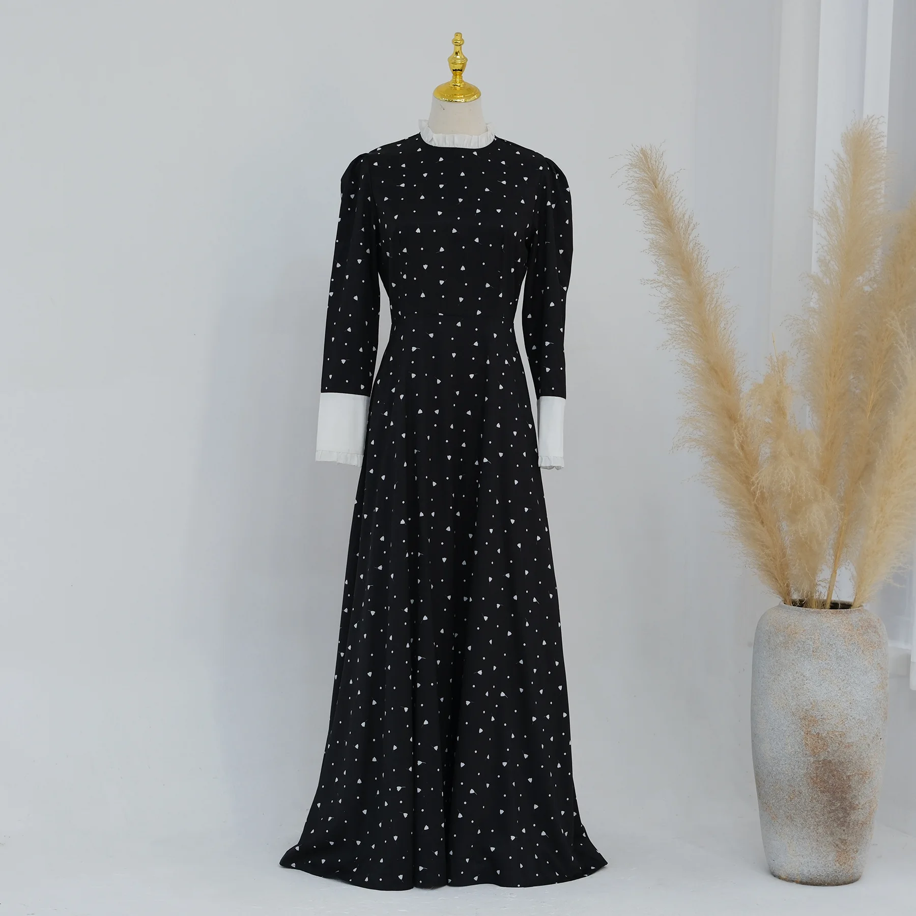 Middle East Arab Muslim Dubai Evening Gowns Turkey Abaya Islamic Wooden Lace Printed Ethnic Fashion Exquisite Gowns 7392