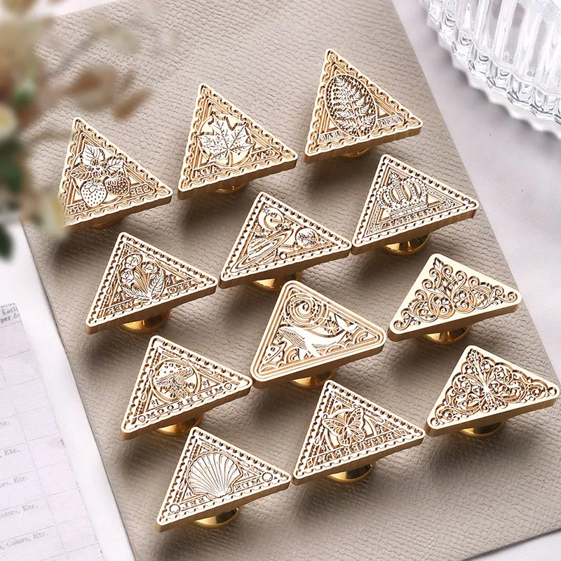 Hot Sells Irregular Triangle Series Retro Decorations Crown Stamp Deep Sea Shells Wax Seal Stamp Head
