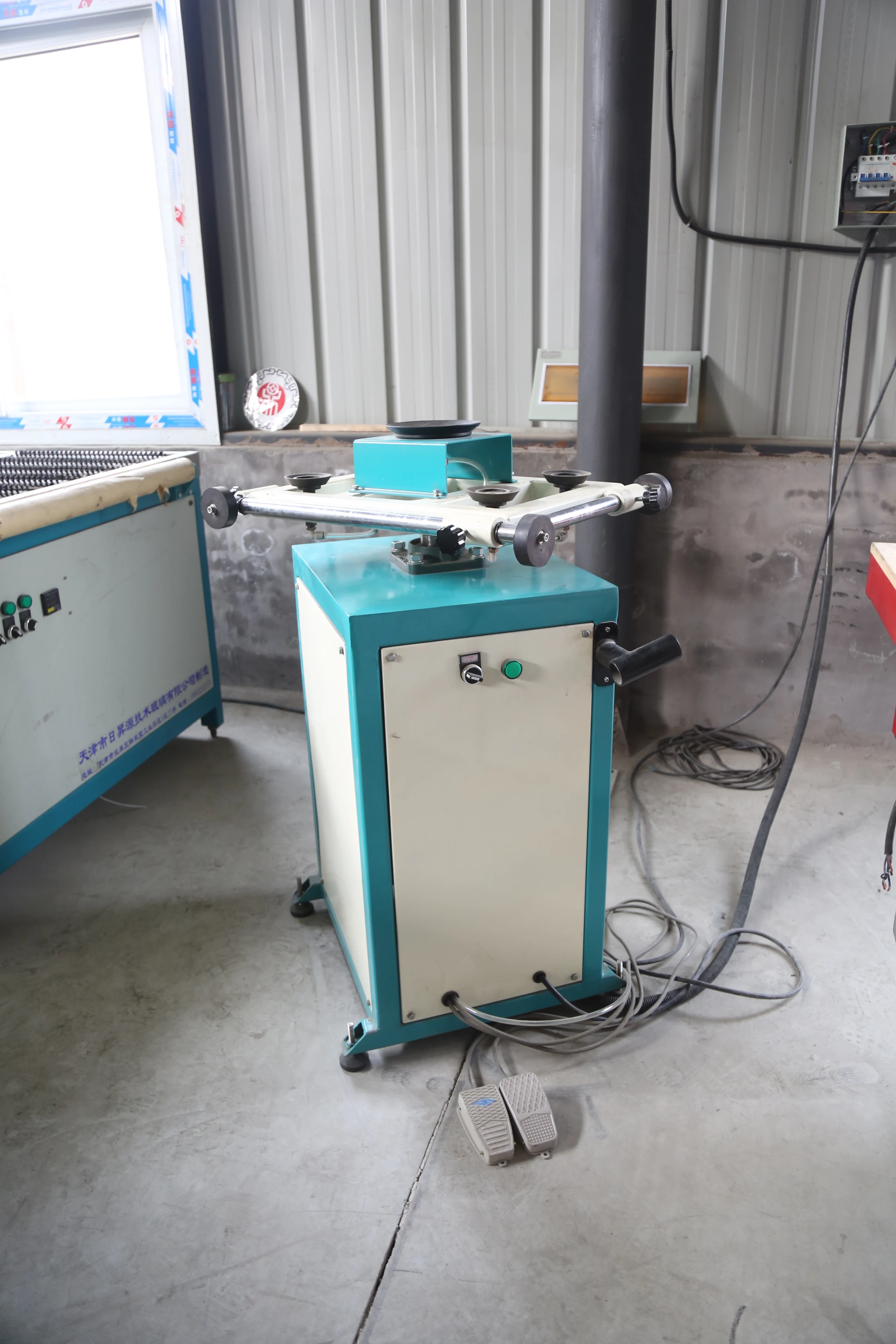High quality Hot melt extruder insulation glass sealant machine insulating glass machine