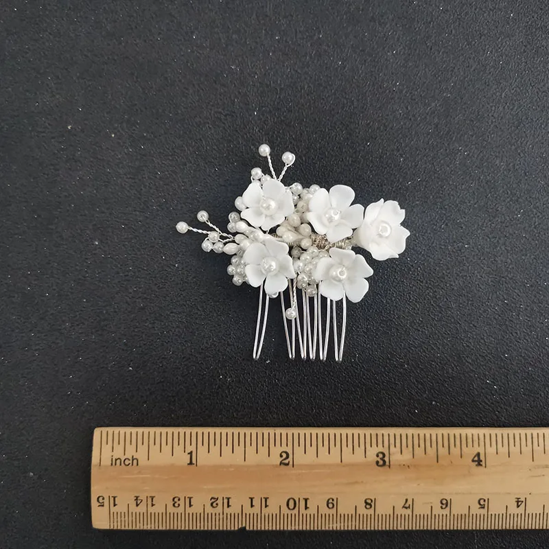 SLBRIDAL Ins Style Handmade Crystal Rhinestones Ceramic Flower Bridal Hair Comb Wedding Hair Accessory Bridesmaids Women Jewelry