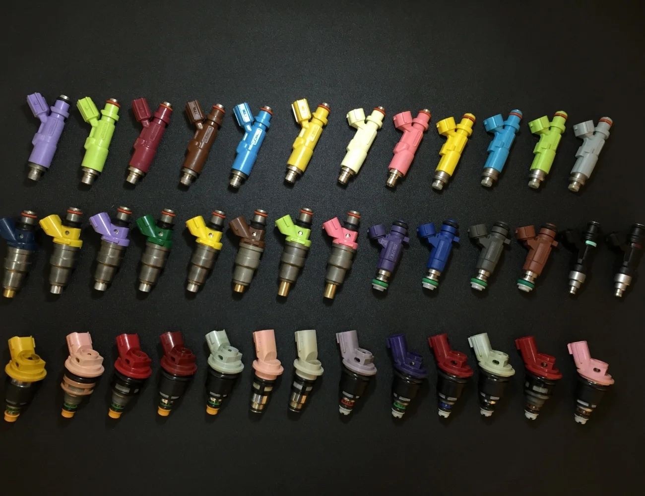 Auto Engine Parts petrol fuel injectors 23250-47060 for Toyota- Corolla- Lexus- Original fuel injector