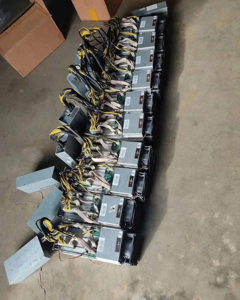 
Hot Sell bitmain antminer s17e 64th bitcoin miner S9 S9j S9i 14.5th 13.5th 14th/s Asic With Good product quality 