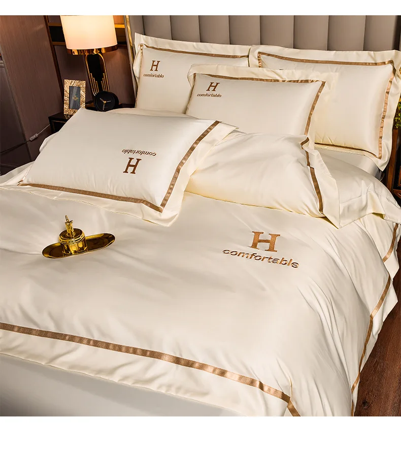 Hotel Luxury Silk Bed Cover Set Soft Bedding Set Bed Sheet 4 Pieces Silk Fitted Sheet for Home and Family