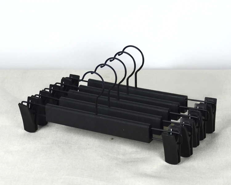 2022 Space Saving Anti Slip Black Flocked Suit Clothes Pants Hanger With Clips