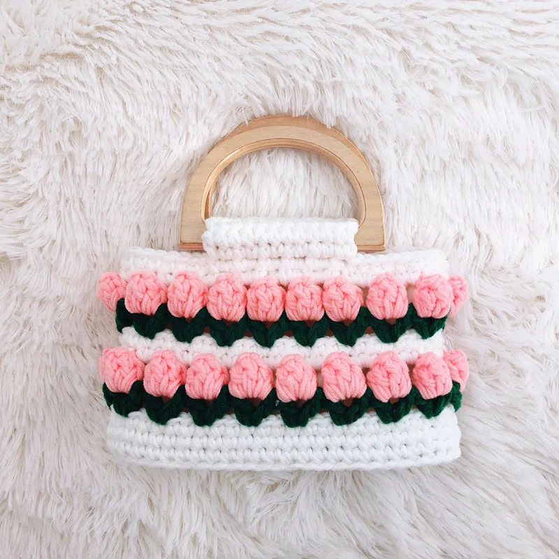 New design wooden handles small handbag cute girls yarn knitting crochet purses handmade crochet bag