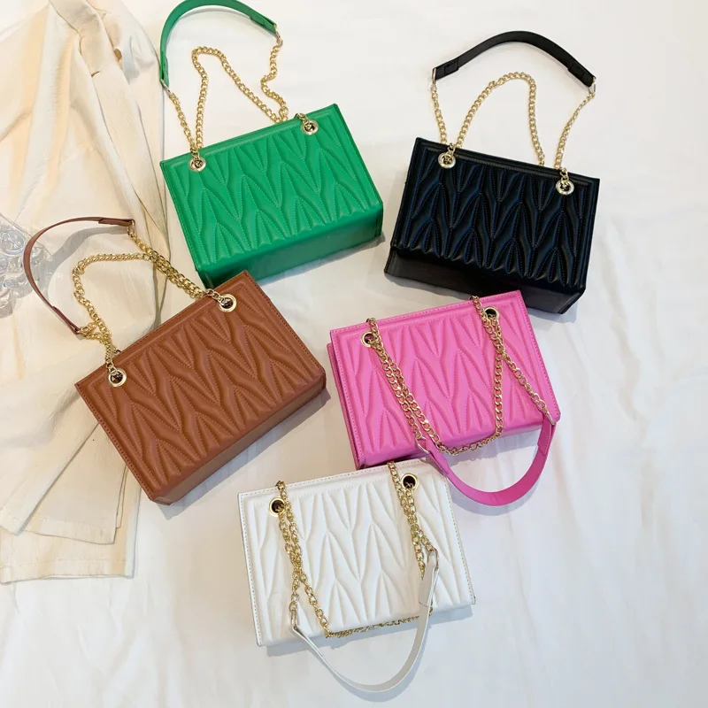 New one-shoulder Joker fashion messenger bag PU ladies small bag simple and stylish.