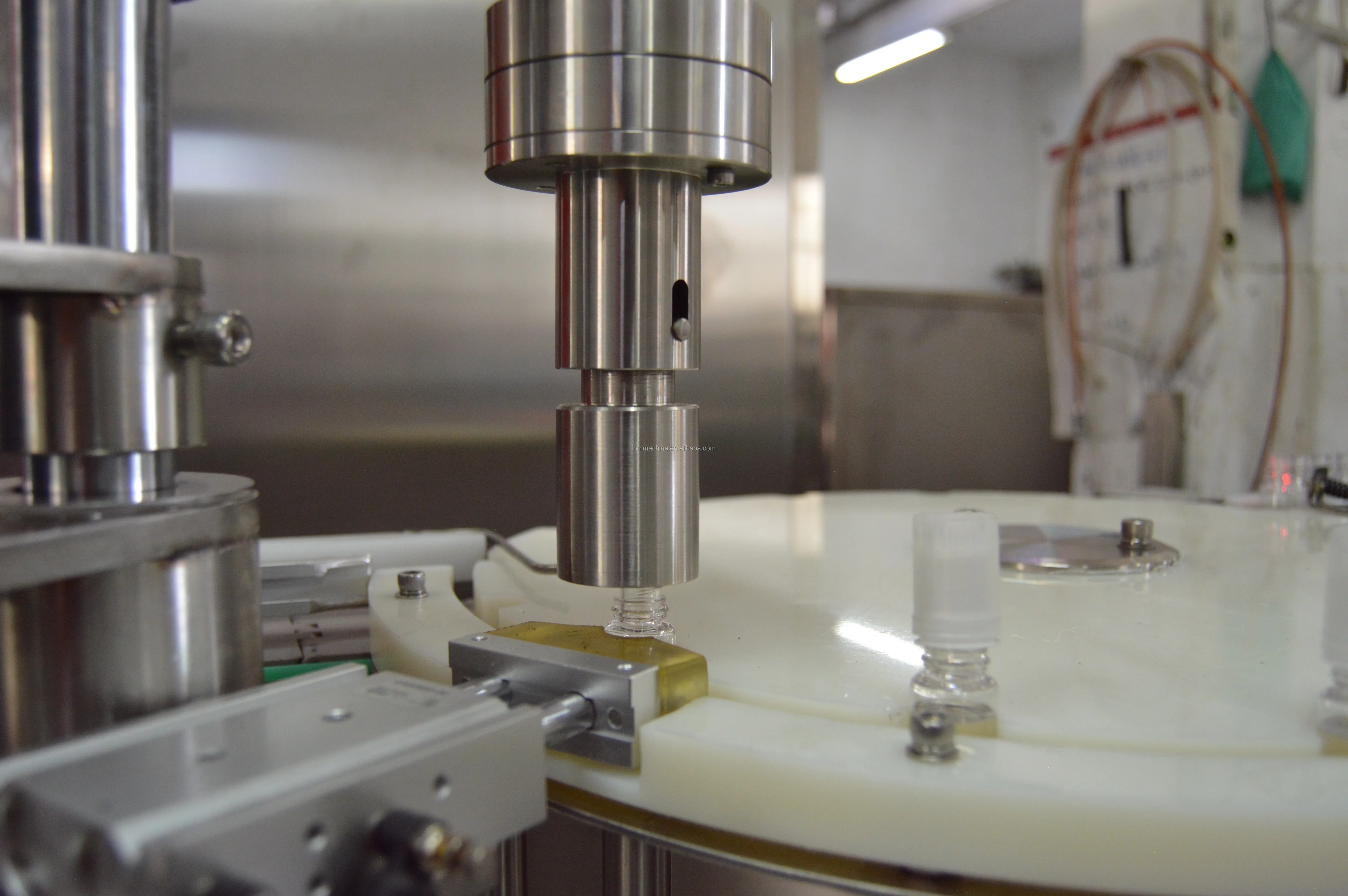 Full Automatic e Cigarette Filling Capping Machine Factory Price