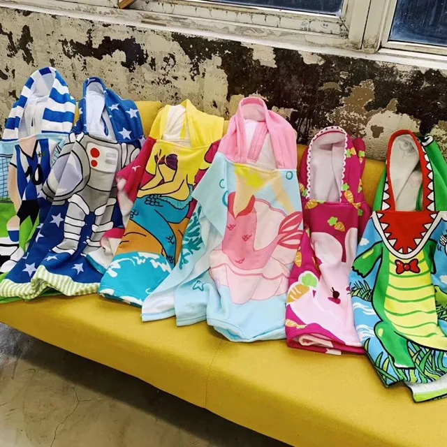 Cheap kids hooded ponchos swimming towel beach towel poncho children