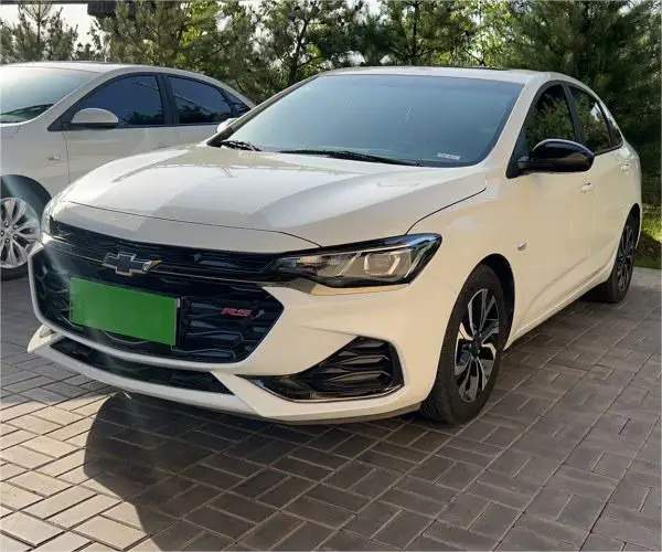 Дешевые китайские Подержанные седан Chevrolet Monza 1,3 t 2021 4 колеса 5 мест для взрослых мини-бензиновые подержанные автомобили для продажи