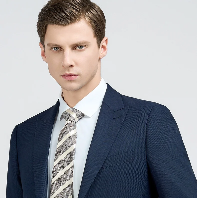 Мужской шерстяной костюм