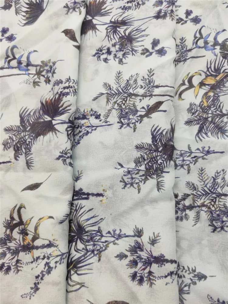 
Top quality silky-like handfeeling ,polyester fabrics and digital printing for dress and shirts 